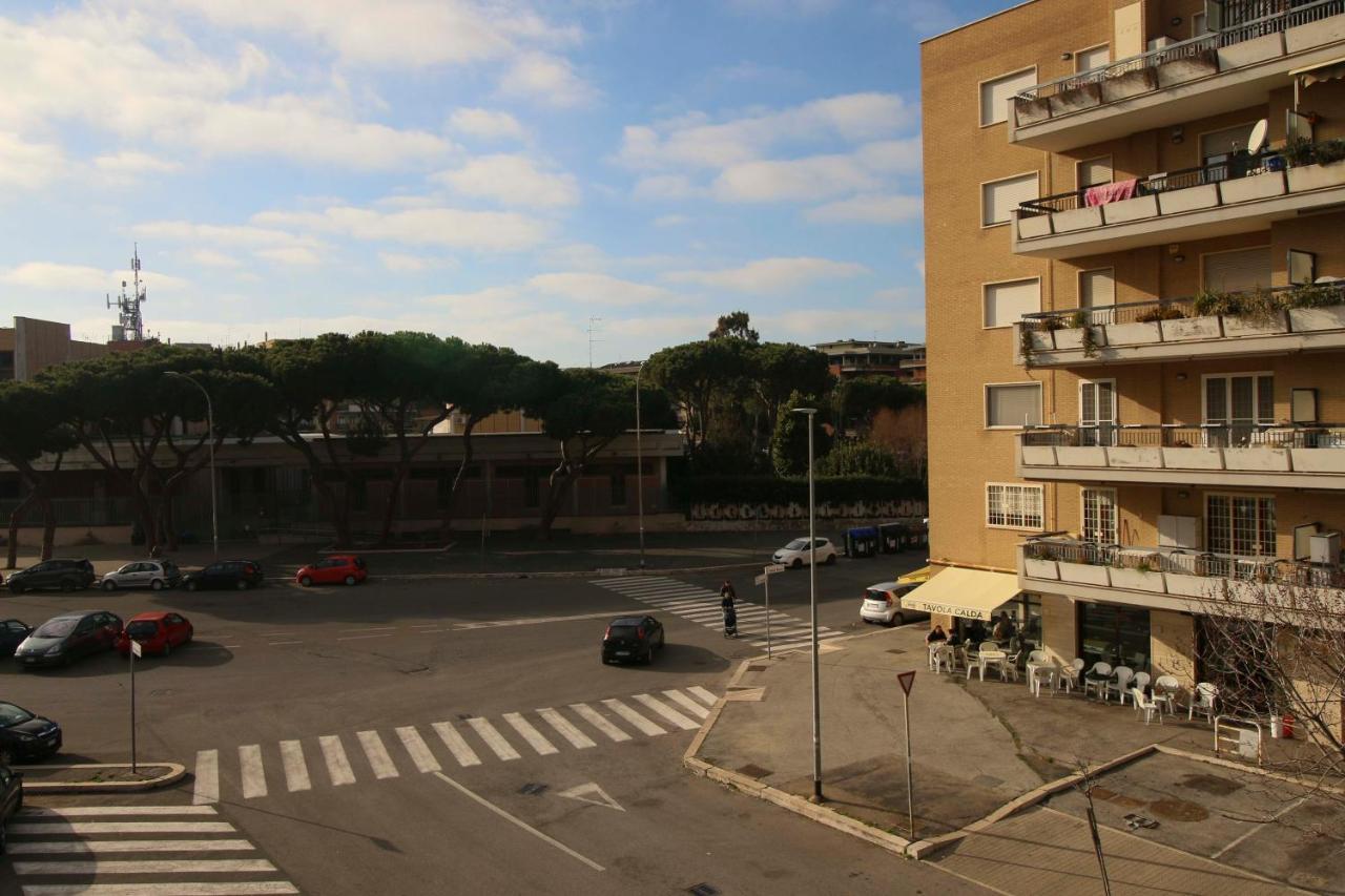 Da Sofia, Sea, Nature & Rome Apartment Lido di Ostia Bagian luar foto